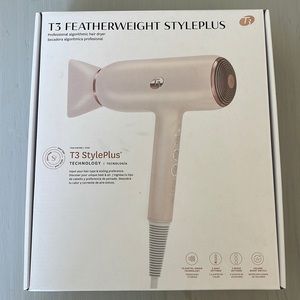 T3 featherweight style plus professional, algorithmic hair dryer. NEW